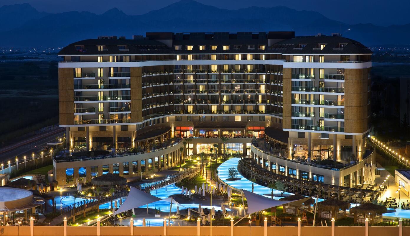 Aska Lara Resort & Spa Überweisen