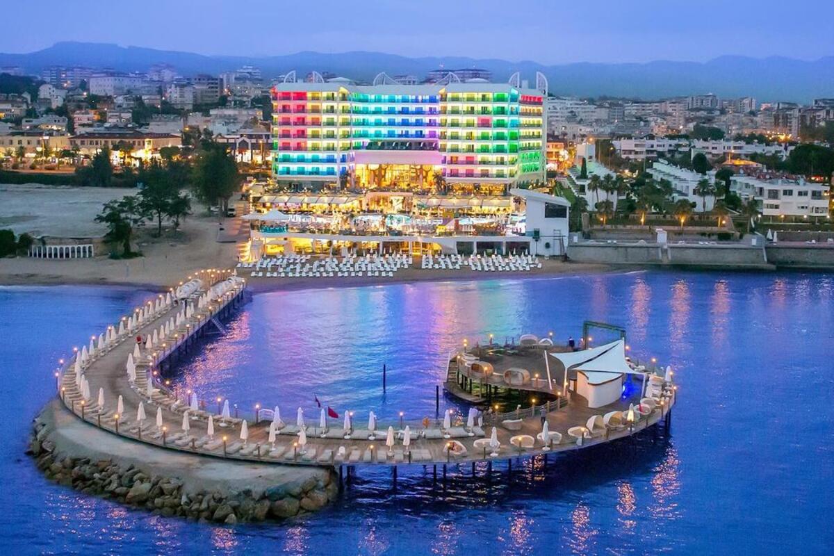 Azura Deluxe Resort & Spa Hotel Transfer