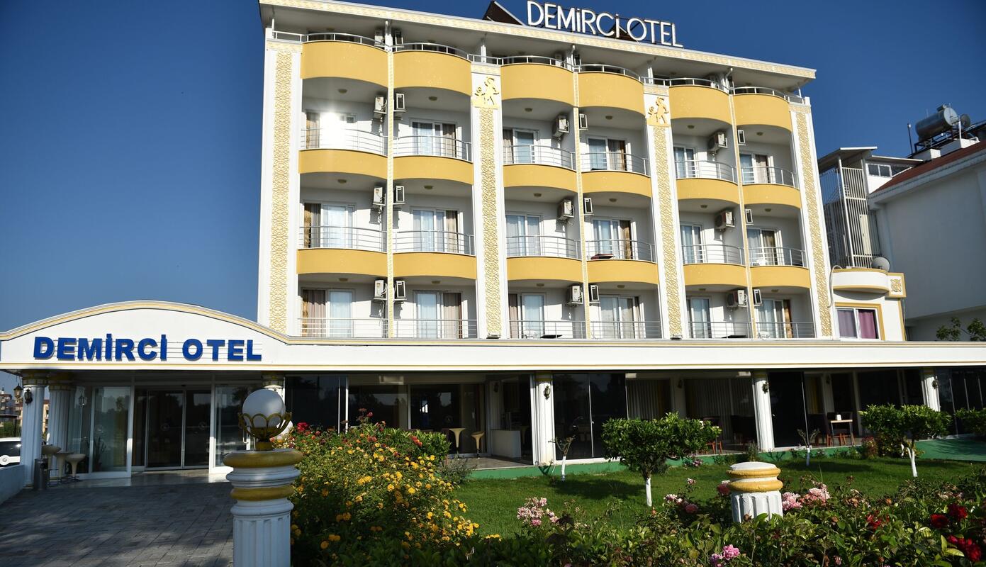 Demirci Hotel Überweisen