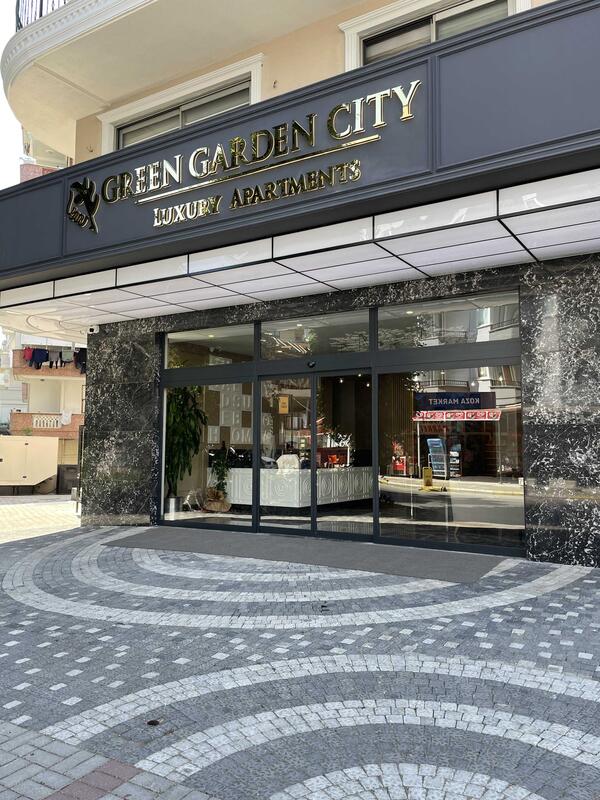 Green Garden City Hotel Überweisen