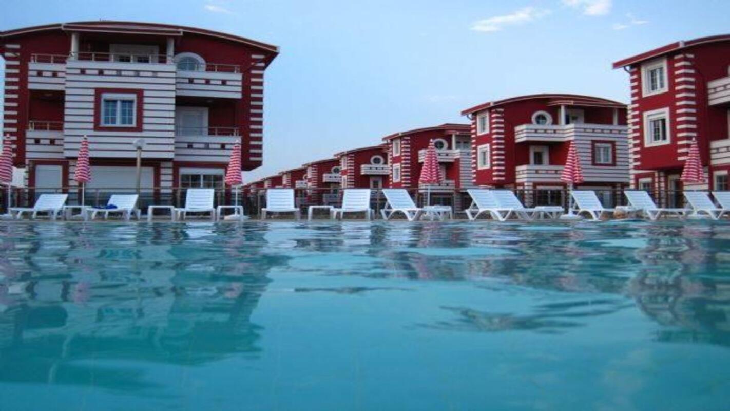 Happyland Villa Belek Überweisen