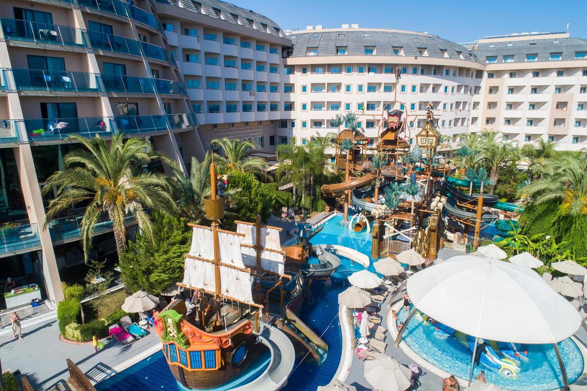 Long Beach Resort Alanya Überweisen