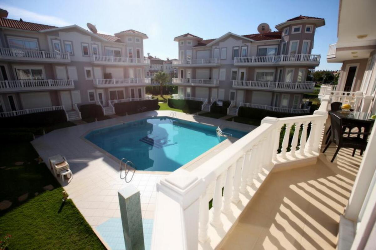 Olympias Court Residence Überweisen