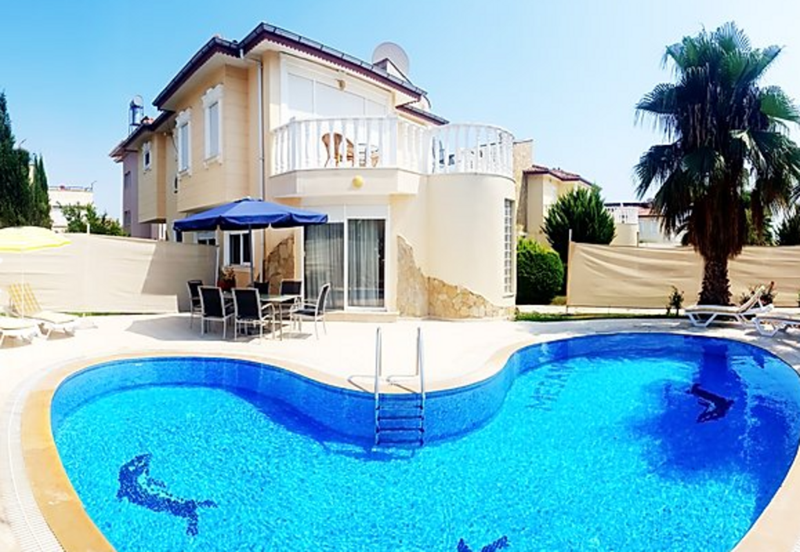 Red Holiday Rentals Transfer