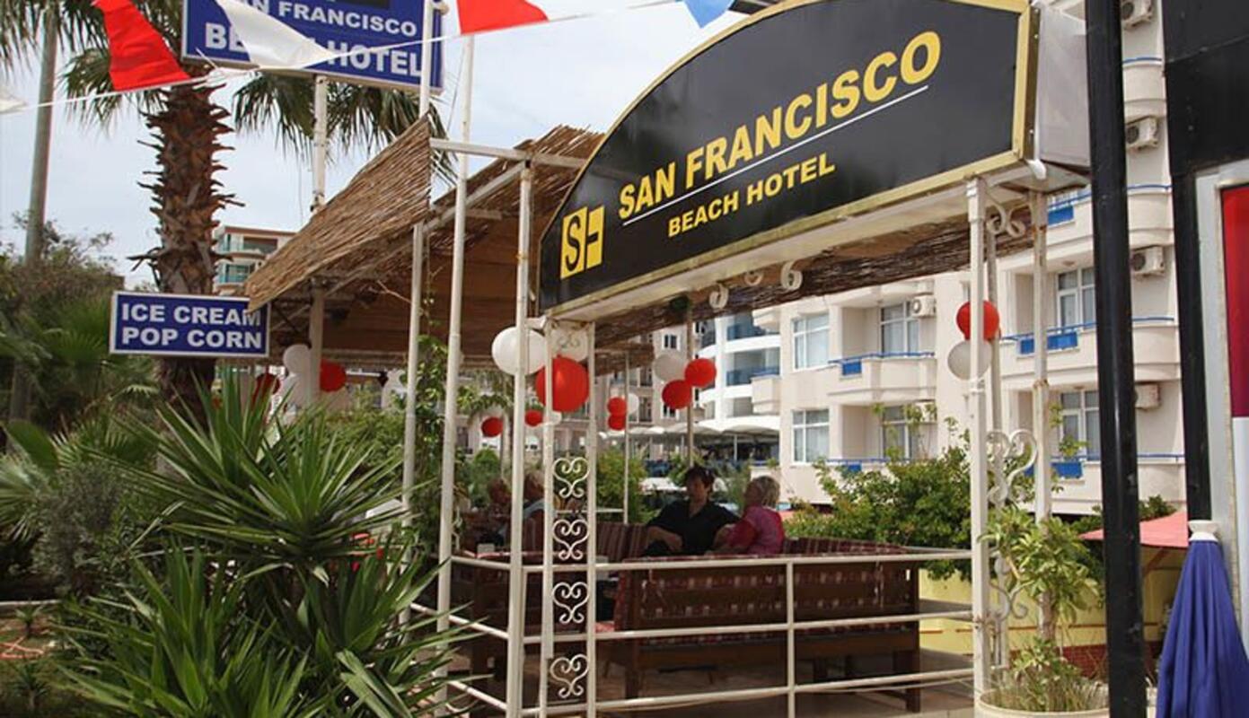 San Francisco Beach Hotel Überweisen