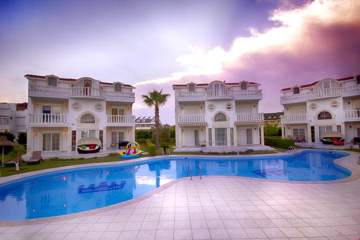 Sea Light Best Quality Villas Überweisen