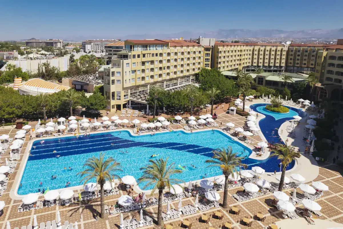 Selectum Family Resort Side Transfer