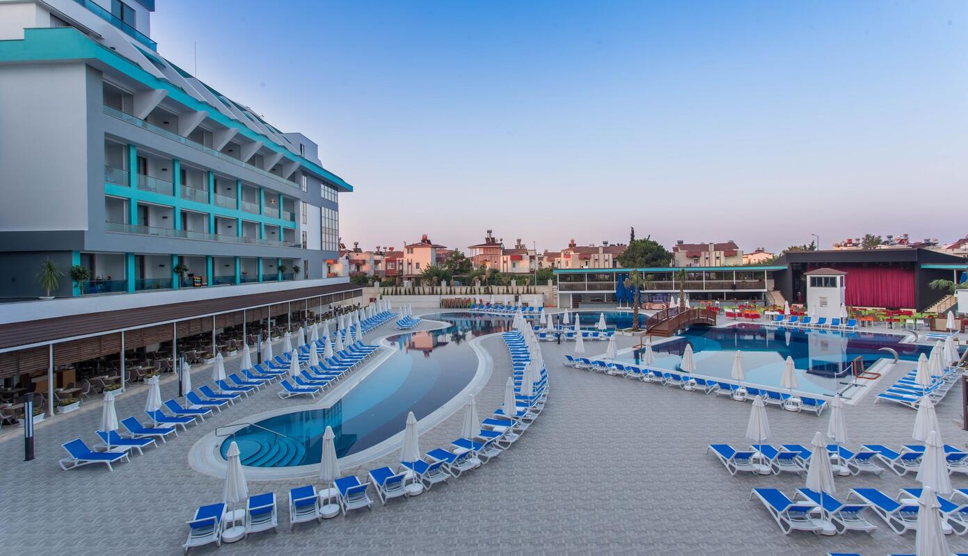 Sensitive Premium Resort & Spa Überweisen