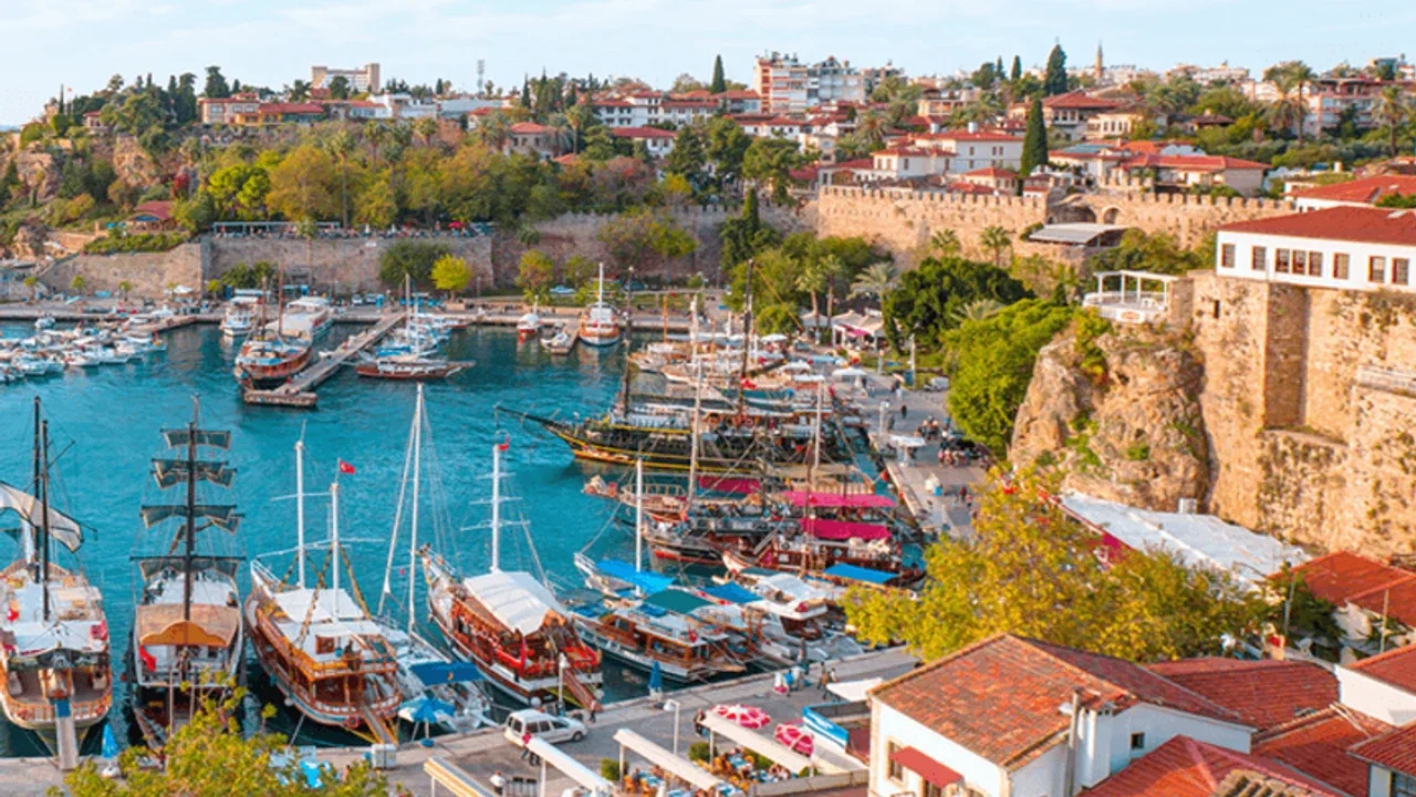Muratpasa Vip Transfer - Lüks İç Tasarım ve Konfor